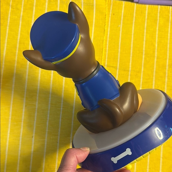 Paw Patrol Chase Talking Night Light - Picture 5 of 13